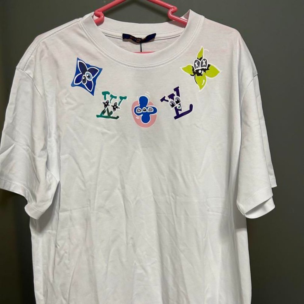 LOUIS VUITTON T-shirt size M